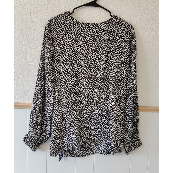 Talbots Black & White Printed Wrapped Blouse Long Sleeve V-neck Sz 2X - Picture 2 of 7